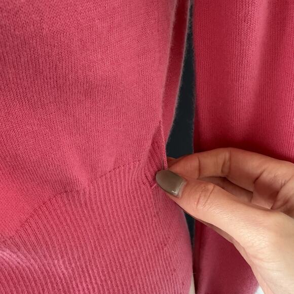 Elie Tahari Cashmere Cardigan Sweater Scalloped Hem Flower Buttons - Picture 10 of 11